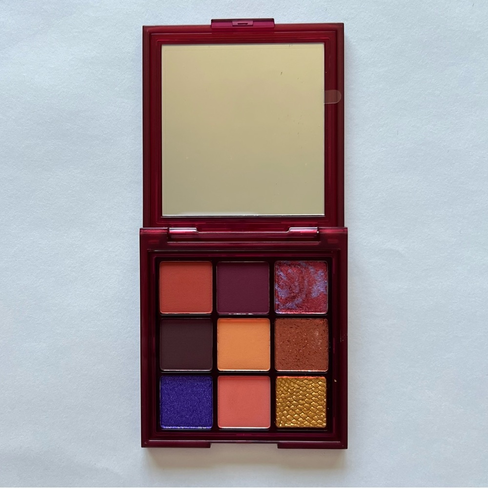 Huda Beauty Chameleon Obsessions palette